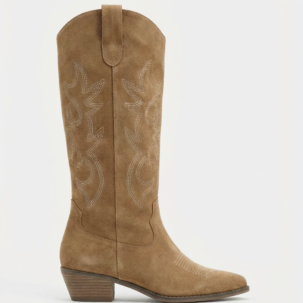 Ava – Santiag en Daim Camel Brodée Style Cowboy